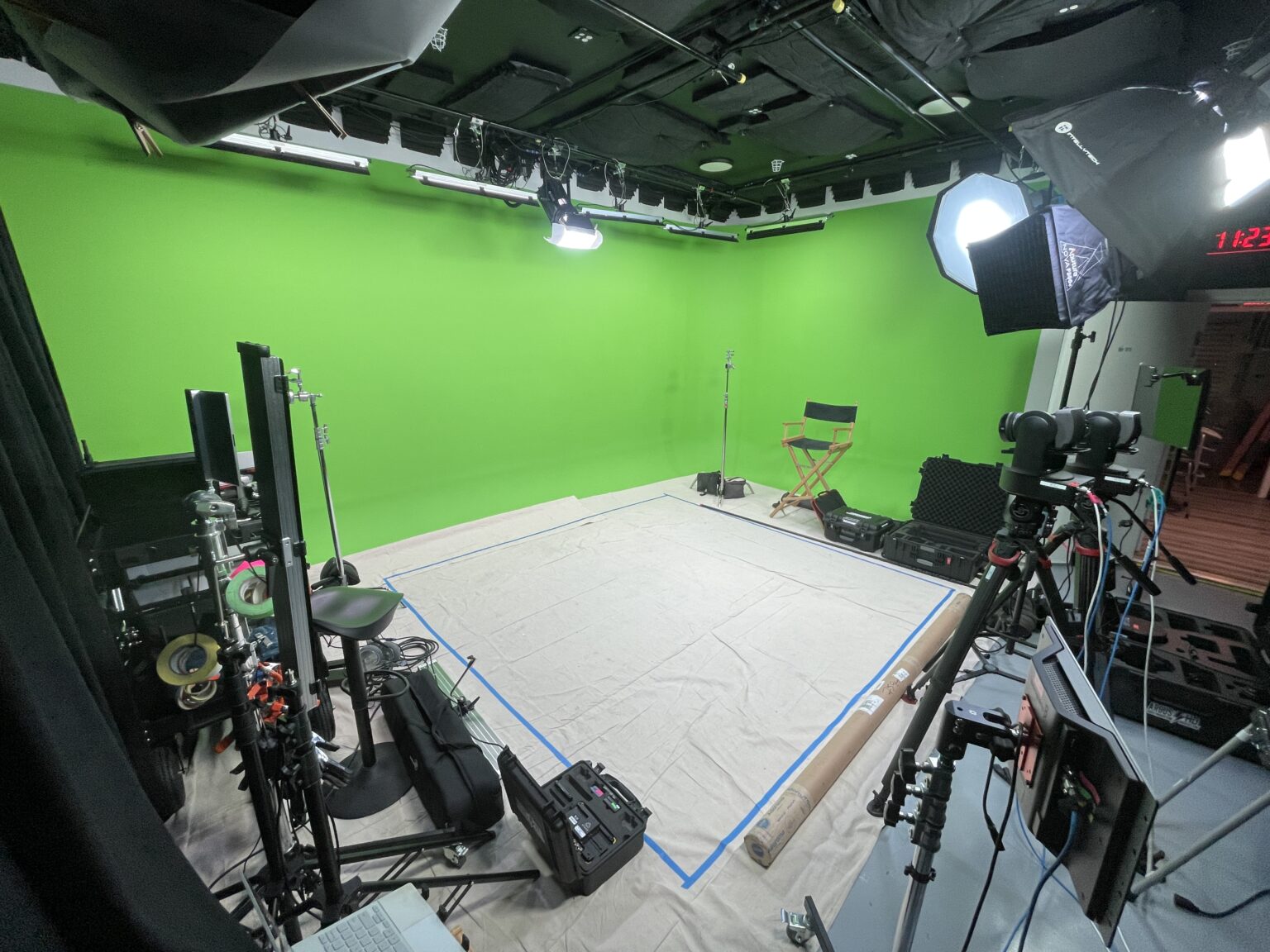 San Francisco Green Screen studio, pre-lit green screen cyclorama